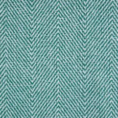 Мягкий и приятный на ощупь, плед «Гирвас» хорошо драпируется, а в сложенном состоянии занимает совсем немного места — это делает его универсальным в...