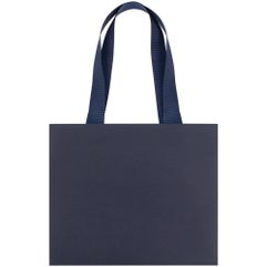 Пакет на лентах из бумаги Midnight Blue плотностью 230 г/м⊃2;. Выдерживает вес до 2,5 кг.