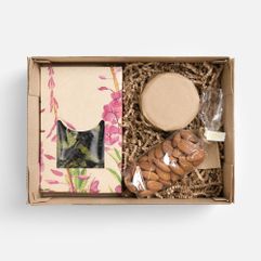 Набор Immuni с богатым витаминами иван-чаем, нежным медом с необычными добавками и цельным миндалем — бодрящее и вкусное сочетание для укрепления...