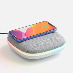 Terrafonic — это Bluetooth-колонка c FM-радио, устройство для звуковой релаксации со встроенными успокаивающими звуками и станция зарядки в одном...