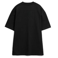 Футболка из хлопка Sideline дарит невероятный комфорт и легкость. Необычные детали кроя плечевой зоны — с двойными швами у рукавов и кокеткой на...
