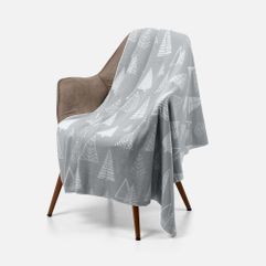 Легкий полушерстяной плед с главным уютным символом зимы и Нового года в умиротворяющем паттерне, который хитрее, чем кажется: в дизайне отображено...