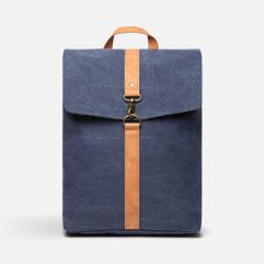 Рюкзак Bosler изготовлен из переработанного канваса, не только выглядит модно, но и демонстрирует заботу об окружающей среде. Он оснащен отделением...