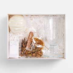 Wineterra — идеальный новогодний подарок для тех, кто ценит душевные моменты в кругу близких. Набор для приготовления глинтвейна превратит обычный...