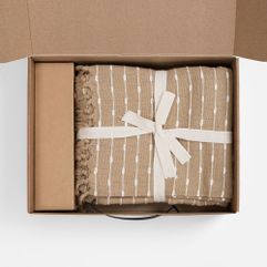 Уют, который ощущается каждой клеточкой тела. Набор Aliento — это мягкий плед и диффузор с гармоничным ароматом, созданные для того, чтобы забыть о...