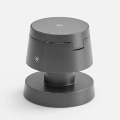 Lume — компактное устройство беспроводной зарядки для современных пользователей. Площадки для зарядки наушников и часов легко складываются и не...