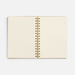 Ежедневник с гибкой обложкой. Блок недатированный, без календарной сетки:  Кол-во страниц — 160; Бумага — тонированная, плотность 80 г/м⊃2;; Пружина...