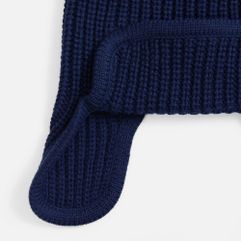 Коллекция вязаных аксессуров Catch Match — это своеобразный конструктор для зимней капсулы, где все элементы подходят друг другу по цвету и стилю. Это...