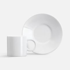 Миниатюрная кофейная пара — классика вне конкуренции. Брендирование методом сублимационной печати сделает ее яркой и поможет выразить индивидуальность...