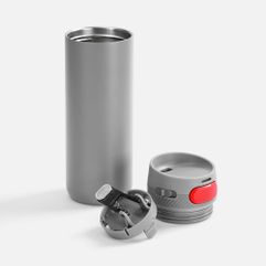 Специально спроектированная конструкция термостакана Andor со съемной кнопкой и отверстием для подвеса на крышке открывает простор для различных...