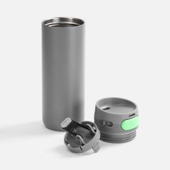 Специально спроектированная конструкция термостакана Andor со съемной кнопкой и отверстием для подвеса на крышке открывает простор для различных...