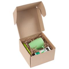 Бумажная стружка – недорогой и красивый наполнитель для подарочных коробок. Благодаря разнообразию расцветок легко подобрать подходящий наполнитель к...