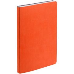 Ежедневник с гибкой обложкой, выполнен из материала Latte, оранжевый ОО.<br/>Блок 985:Кол-во страниц — 256;Бумага — белая, плотность 70 г/м²;Форзац и...