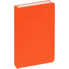 Блокнот с твердой обложкой, выполнен из материала Latte, оранжевого цвета ОО, дополнен ляссе в цвет обложки. <br/>Блок 276 в линейку: Кол-во страниц —...