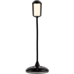 Лампа Bright Helper — функциональный и недорогой гаджет для дополнительного освещения и беспроводной зарядки устройств.<br /> <br /> Лампа...