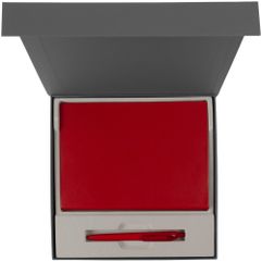 В набор входит:  ежедневник Chillout, недатированный, красный ручка шариковая Prodir Soft Touch, красная  Набор упакован в коробку из переплетного...