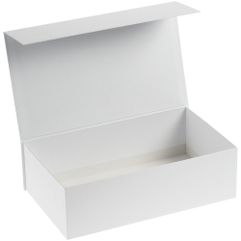 Коробка изготовлена из переплетного картона, снаружи кашированного дизайнерской бумагой Ecoliner white 120 г/м², с крышкой на магнитах.