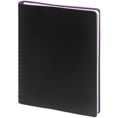 Ежедневник с гибкой обложкой, выполнен из материалов Soft Touch, черный АА и Nice touch, фиолетовый UU.<br/>Блок без календарной сетки:Кол-во страниц...