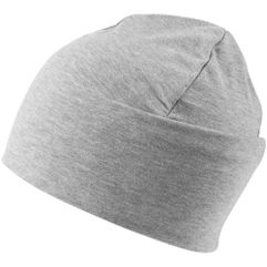 Тонкая трикотажная шапка — важный элемент тренировочной экипировки в прохладную погоду или просто модная деталь образа.