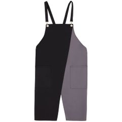 Фартук с длинными регулируемыми лямками и удобными карманами. Фактические размеры изделия могут отличаться от указанных на 1-3   см.