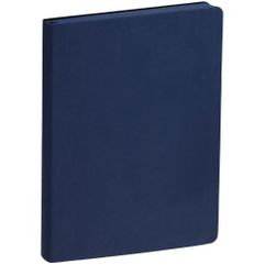 Ежедневник с гибкой обложкой, выполнен из материала Latte, темно-синий, дополнен ляссе в цвет обложки.Блок недатированный, без календарной...