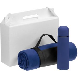 Мягкий плед и яркий термос, которые пригодятся и на летней полянке, и в прохладном офисе: осталось только назначить место встречи.