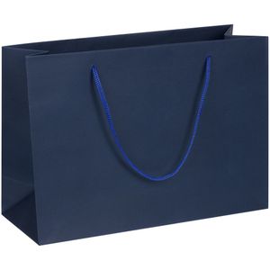 Пакет из бумаги Gentleman Blue плотностью 150 г/м⊃2;. Выдерживает вес до 2 кг.