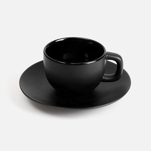 Матовая поверхность и глянцевая окантовка создают элегантный эффект — напиток кажется вкуснее, а каждое чаепитие превращается в эстетическое...