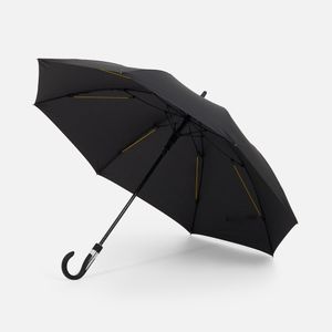 Rainzee — зонт-трость с большим куполом. Надежный и крепкий, он держит удар стихии, даря свободу шага и уверенность в каждом движении. ...