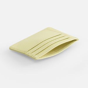 Коллекция личных аксессуаров Unison — идеальный деловой аккомпанемент на каждый день. Это лаконичные и функциональные изделия из натуральной кожи с...