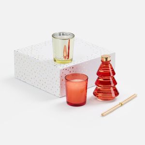 В канун Нового года и Рождества можно ощутить настоящее мягкое прикосновение праздника — это теплые объятия и поздравления, волшебные знаки вокруг и...