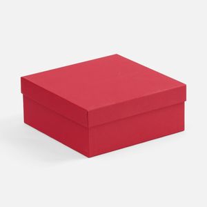 Коробка из переплетного картона, кашированная дизайнерской бумагой с тонкой текстурой Fabric Embosing Linen.