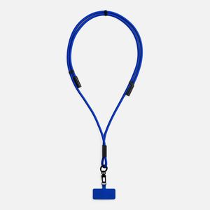 Кабель-ланьярд energyFlex помогает не только удобно закрепить на нем смартфон в чехле, но и не остаться без провода в самый неподходящий момент....