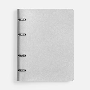 Ежедневник со съемным блоком на кольцах. Блок недатированный, без календарной сетки:  Кол-во страниц — 192; Бумага — тонированная, плотность 80...