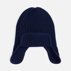 Коллекция вязаных аксессуров Catch Match — это своеобразный конструктор для зимней капсулы, где все элементы подходят друг другу по цвету и стилю. Это...