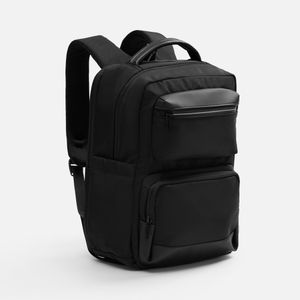 Рюкзак nowaPolis — для тех, кто живет в ритме современного города и ценит функциональность без компромиссов. Он идеально адаптируется под любой...