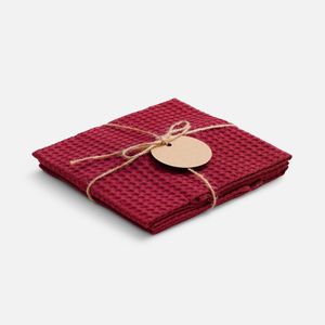 В набор входят 2 кухонных полотенца, перевязанных бечевкой с картонной биркой, на которую можно нанести логотип.