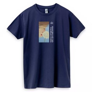 Мягкая, удобная плотная футболка с воротником, защищенным от деформации. Отлично держит форму. Без боковых швов.