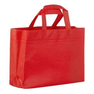 Небольшая сумка из спанбонда выдерживает нагрузку до 12 кг. Благодаря своей форме и размеру отлично подходит для упаковки подарков или полиграфических...