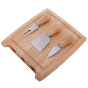 В наборе 4 предмета: разделочная доска с местом для хранения ножей;вилка для сыра;нож-лопатка для мягкого сыра;листовидный нож для сыра твердых...