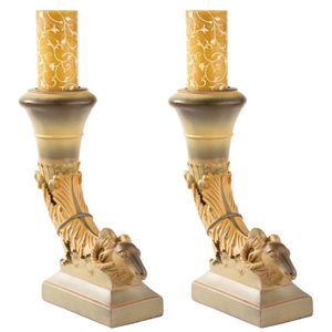 Два подсвечника «Империя» из коллекции Voulong и декоративные свечи скомпонованы специально для вас в подарочный набор «Каминный». Название говорит...