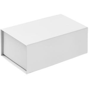 Коробка выполнена из переплетного картона, кашированного дизайнерской бумагой Curious skin.
