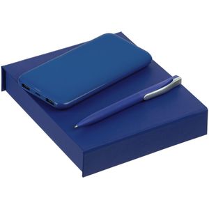 В набор входят:  внешний аккумулятор Uniscend All Day Compact 10000 мАч, синий; ручка Pin Soft Touch, синяя.  Набор упакован в подарочную коробку с...