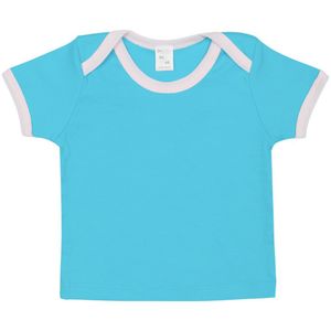 Детская футболка с коротким рукавом. Благодаря продуманной конструкции ворота горловина становится шире и футболку удобно надевать на ребенка.<br />...