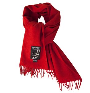Красный шарф-палантин Classic датского бренда Elvang — яркий и теплый подарок на любой праздник. Фирменной чертой всех изделий Elvang является...