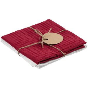 В набор входят 2 кухонных полотенца, перевязанных бечевкой с картонной биркой, на которую можно нанести логотип.