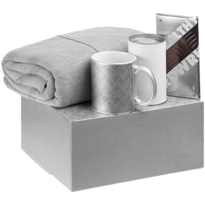 У этого набора две большие целевые аудитории. Одна — компании, работающие в тяжелой промышленности, другая — офисные работники. А впрочем, кто не...