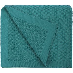 Плед Sheerness с узором «корзинка» — настоящие воплощение уюта, которое найдет себе место и в сердце, и в интерьере. Однотонный плед рельефной вязки....