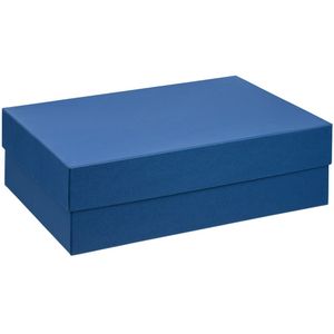 Коробка выполнена из переплетного картона, кашированного дизайнерской бумагой Malmero.