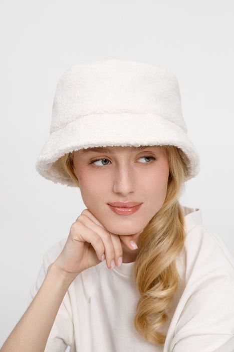 Панама Oblako, молочно-белая